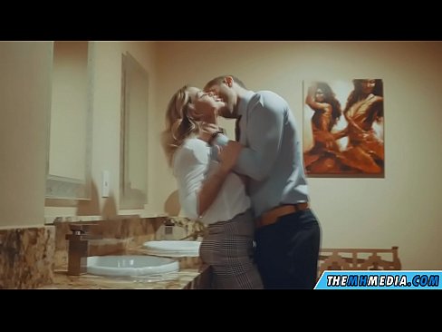 ❤️ När en bystig blondin förför dig på en offentlig toalett ❌ Anal porr at sv.porngipfy.ru ﹏
